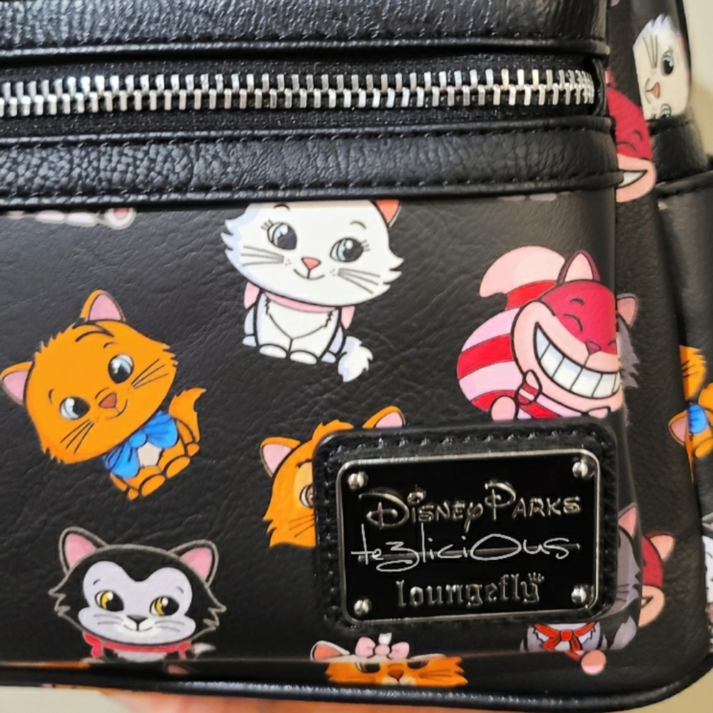 DISNEY PARKS LOUNGEFLY CATS BACKPACK - Picture 3 of 8